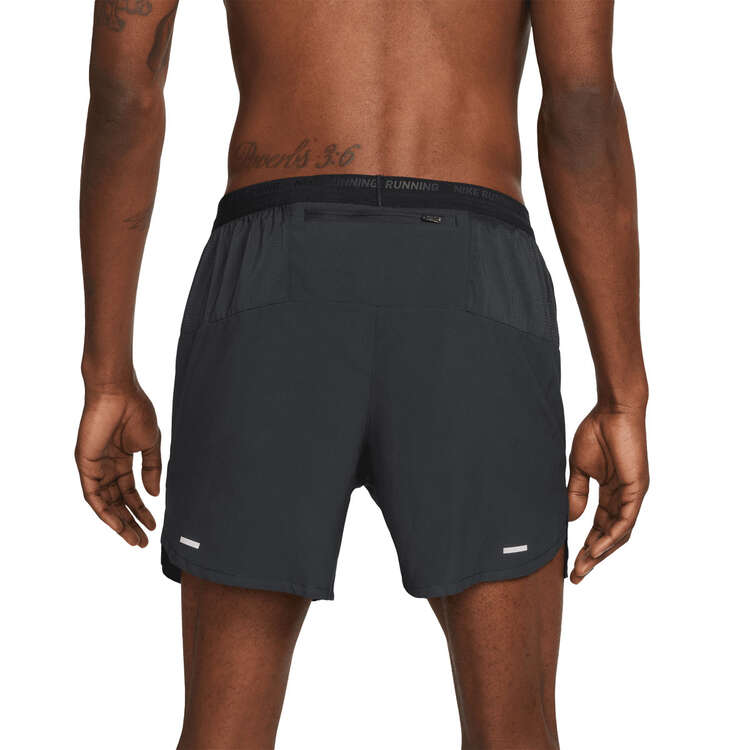 nike sportsclub shorts