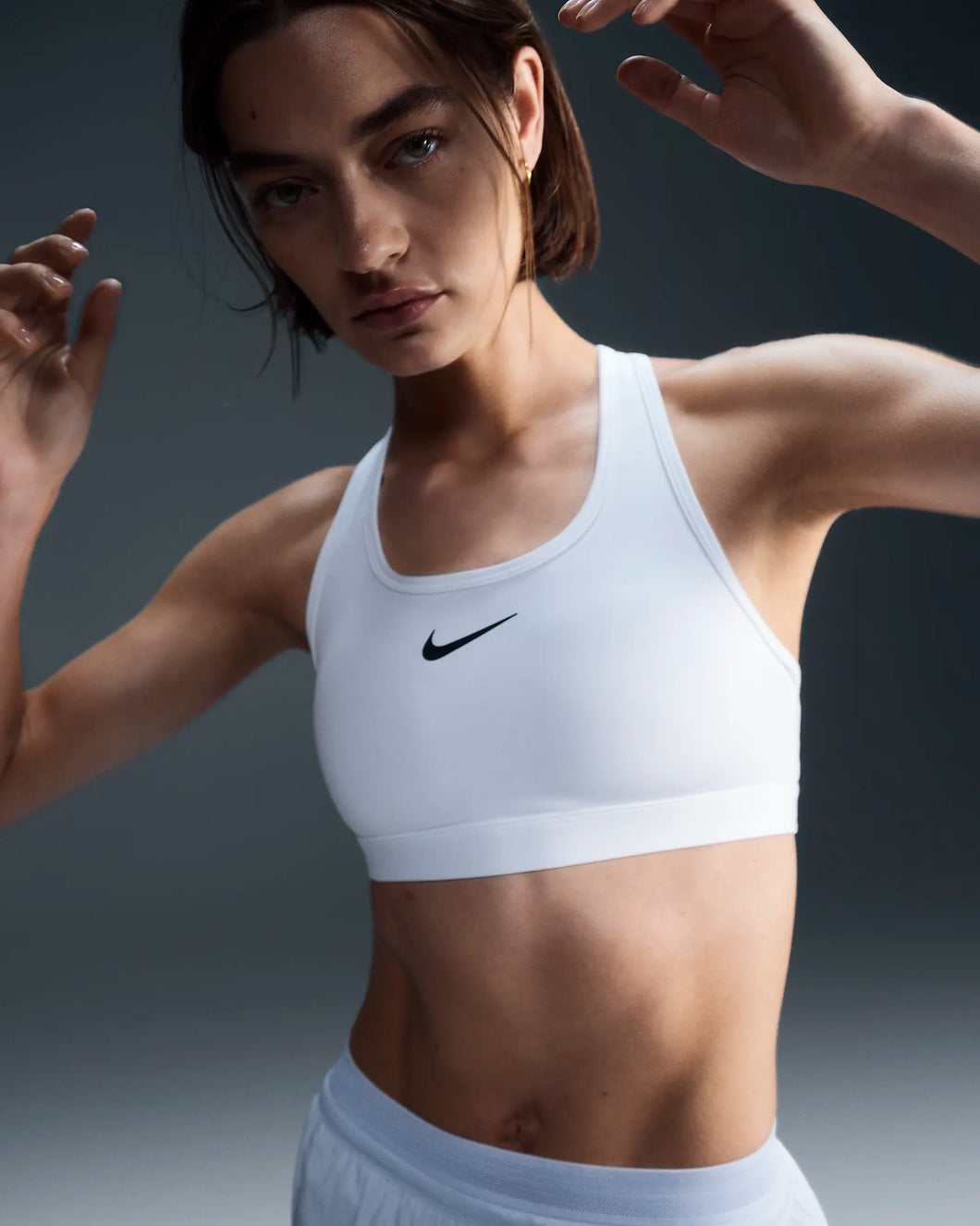 Women's Nike Swoosh Bra (DX6821-100)